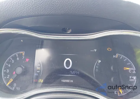 2018 Jeep Grand Cherokee Upland 4X4 из США, поврежденный, VIN 1C4RJFAGXJC403664